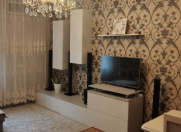 Satılır 3 otaqlı 93 m2 köhnə tikili Qara Qarayev m.
