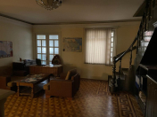 İcarəyə verilir 4 otaqlı 200 m2 köhnə tikili 28 may