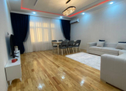 Satılır 6 otaqlı 190 m2 bağ evi Buzovna