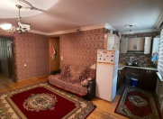 Satılır 3 otaqlı 60 m2 köhnə tikili Y.Suraxanı