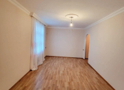 Satılır 2 otaqlı 35 m2 köhnə tikili 8 km