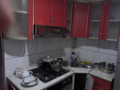 İcarəyə verilir 2 otaqlı 45 m2 köhnə tikili Qara Qarayev m.