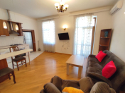 İcarəyə verilir 2 otaqlı 60 m2 köhnə tikili 28 May m.