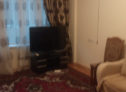 İcarəyə verilir 3 otaqlı 75 m2 köhnə tikili Gənclik m.