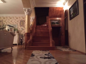 Satılır 9 otaqlı 400 m2 həyət evi Binə