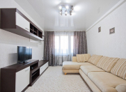 İcarəyə verilir 2 otaqlı 68 m2 köhnə tikili Sahil m.