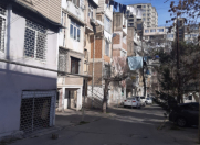 Satılır 1 otaqlı 32 m2 köhnə tikili İnşaatçılar m.