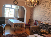 Satılır 4 otaqlı 100 m2 köhnə tikili Yeni Yasamal