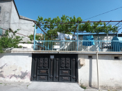 Satılır 3 otaqlı 80 m2 həyət evi Bakıxanov