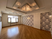 Satılır 4 otaqlı 151 m2 yeni tikili Nəriman Nərimanov m.