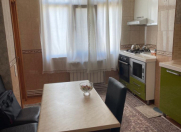 Satılır 3 otaqlı 70 m2 köhnə tikili Həzi Aslanov