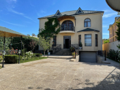 İcarəyə verilir 7 otaqlı 400 m2 villa Fatmayı