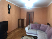 İcarəyə verilir 2 otaqlı 70 m2 köhnə tikili Gənclik m.