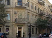 İcarəyə verilir 3 otaqlı 75 m2 köhnə tikili Sahil m.