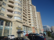 Satılır 4 otaqlı 165 m2 yeni tikili Elmlər Akademiyası m.