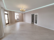 Satılır 4 otaqlı 180 m2 yeni tikili Koroğlu m.
