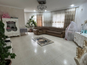 İcarəyə verilir 4 otaqlı 200 m2 köhnə tikili Ağ şəhər
