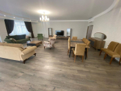 İcarəyə verilir 5 otaqlı 184 m2 yeni tikili Ağ şəhər