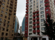Satılır 4 otaqlı 210 m2 yeni tikili Elmlər Akademiyası m.
