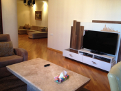 İcarəyə verilir 3 otaqlı 140 m2 yeni tikili 28 May m.