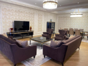 Satılır 4 otaqlı 265 m2 yeni tikili 28 May m.