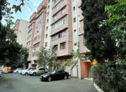 Satılır 3 otaqlı 95 m2 köhnə tikili 1 mkr