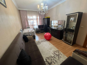 Satılır 3 otaqlı 70 m2 köhnə tikili Hövsan