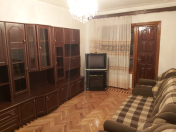 İcarəyə verilir 2 otaqlı 60 m2 köhnə tikili Həzi Aslanov m.