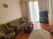 İcarəyə verilir 2 otaqlı 70 m2 köhnə tikili Sahil m.