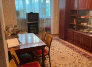 İcarəyə verilir 3 otaqlı 85 m2 köhnə tikili Gənclik m.