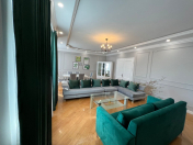 Satılır 4 otaqlı 145 m2 yeni tikili Yasamal r.