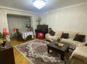 Satılır 3 otaqlı 100 m2 köhnə tikili Nizami m.