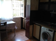 Satılır 4 otaqlı 80 m2 köhnə tikili Nizami r.