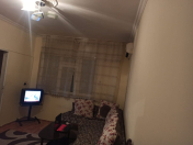 İcarəyə verilir 2 otaqlı 32 m2 köhnə tikili Memar Əcəmi m.