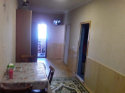 Satılır 4 otaqlı 2 m2 həyət evi Hövsan