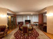 Satılır 4 otaqlı 202 m2 yeni tikili 28 May m.
