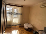 Satılır 1 otaqlı 40 m2 köhnə tikili İnşaatçılar m.