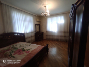 Satılır 6 otaqlı 243 m2 villa Sulutəpə