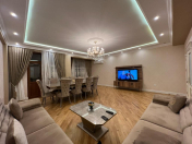 Satılır 4 otaqlı 210 m2 yeni tikili İnşaatçılar m.