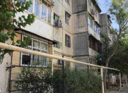 Satılır 2 otaqlı 50 m2 köhnə tikili 8 km