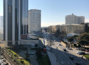 Satılır 3 otaqlı 90 m2 köhnə tikili Elmlər Akademiyası m.