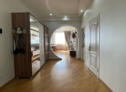 Satılır 3 otaqlı 123 m2 yeni tikili Şah İsmayıl Xətai m.