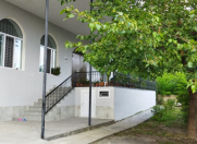 İcarəyə verilir 3 otaqlı 150 m2 həyət evi Şəki