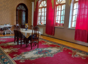 Satılır 11 otaqlı 800 m2 həyət evi Binə