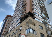 Satılır 3 otaqlı 150 m2 yeni tikili Şah İsmayıl Xətai m.