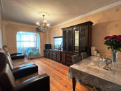 Satılır 2 otaqlı 60 m2 köhnə tikili Bakıxanov