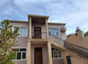 Satılır 8 otaqlı 260 m2 həyət evi Badamdar