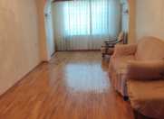 Satılır 3 otaqlı 70 m2 köhnə tikili Elmlər Akademiyası m.