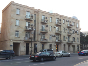 İcarəyə verilir 3 otaqlı 100 m2 köhnə tikili İçəri Şəhər m.