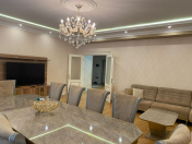 Satılır 4 otaqlı 215 m2 yeni tikili İnşaatçılar m.